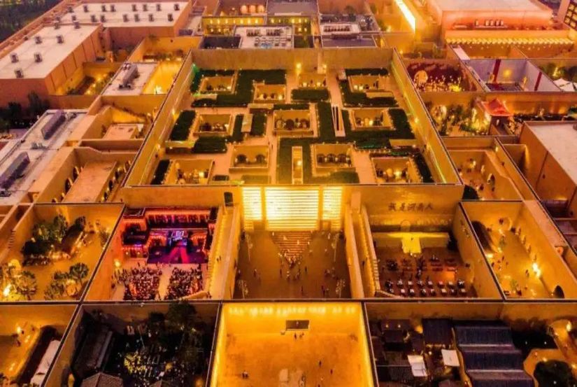 中牟同程旅行郑州旅行社跟团游武功山：一站式无忧体验，尽览云中草原壮丽奇观